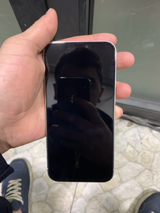 Iphone 12 pro sotiladi