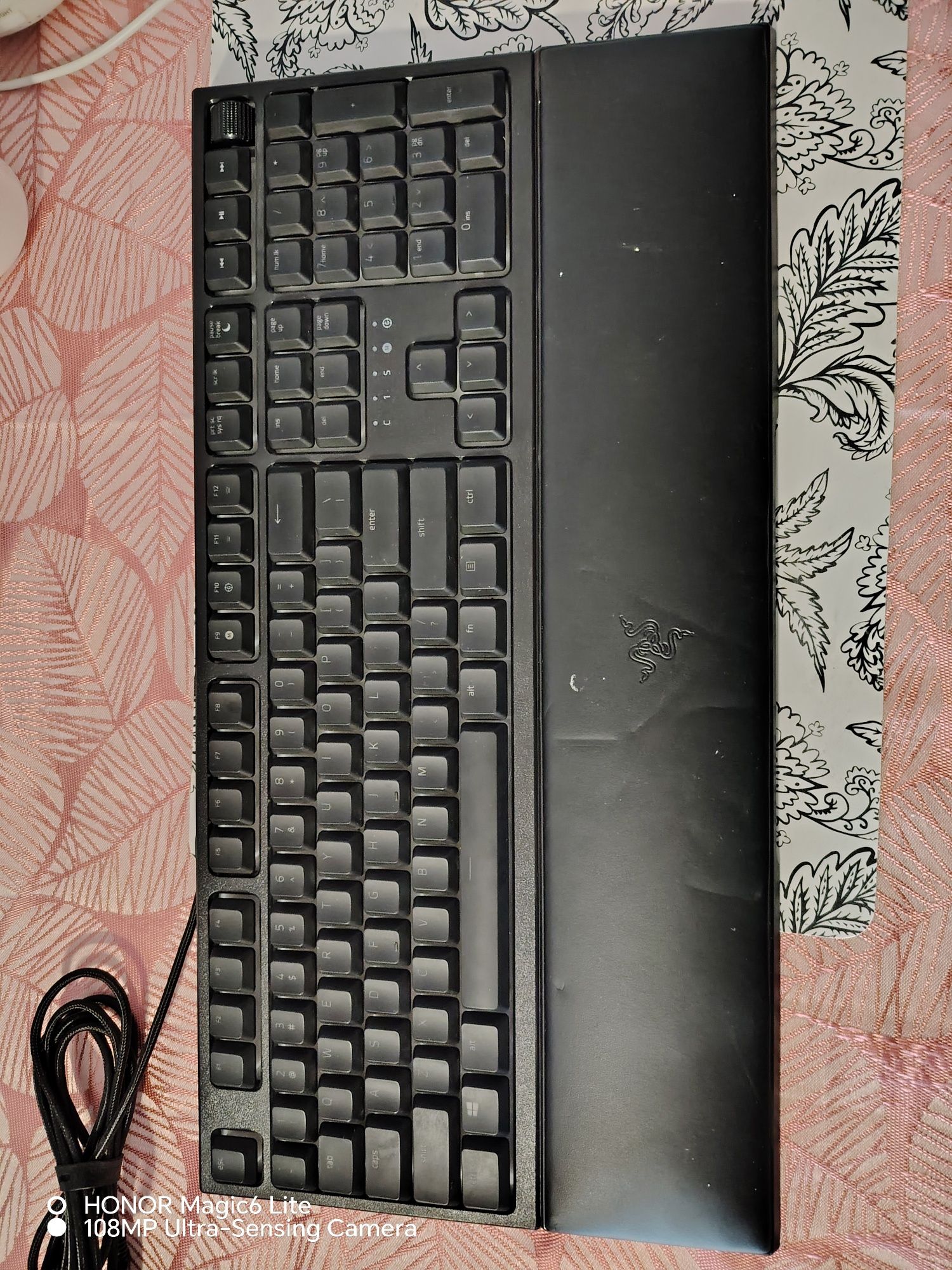 Клавиатура RAZER ORNATA V2
