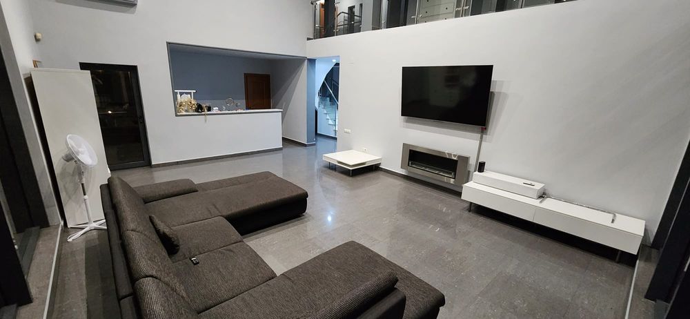 Vila otopeni  Otopeni