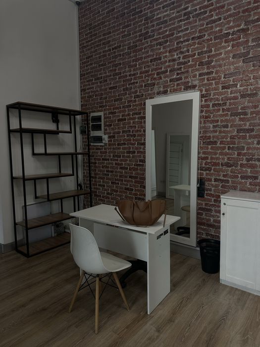 Сдам место в салоне