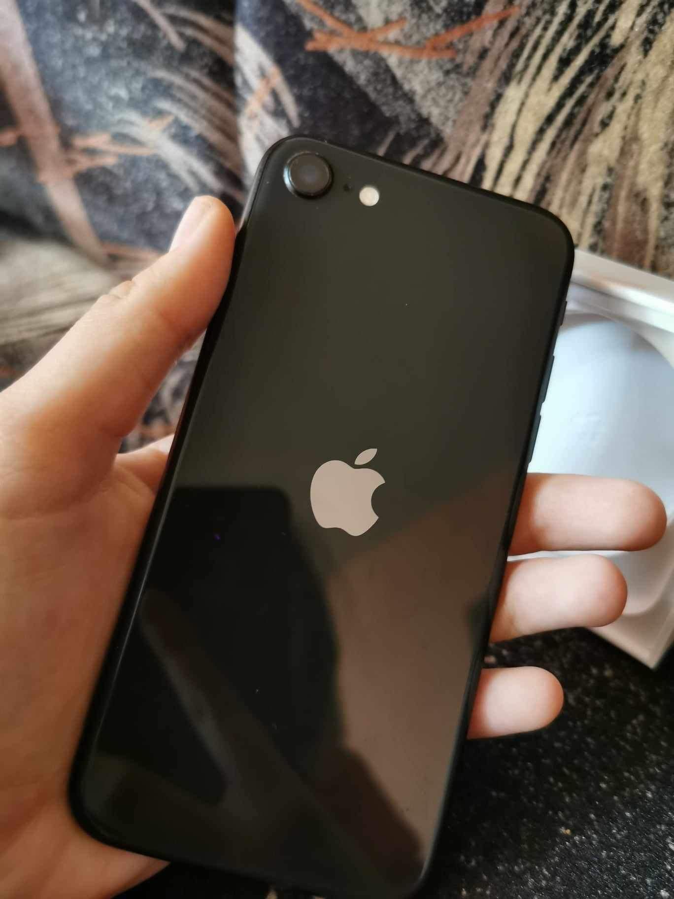 iPhone SE 2020 64GB BLACK