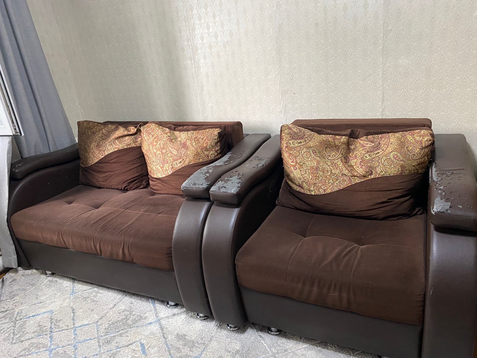 Продам мини диван и кресло