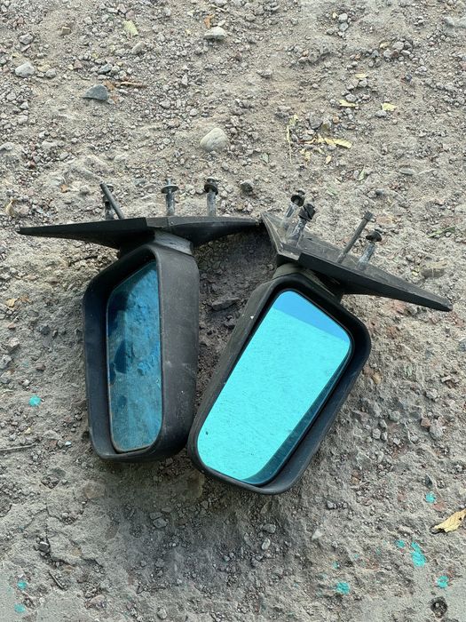 Продам боковой зеркало 2110