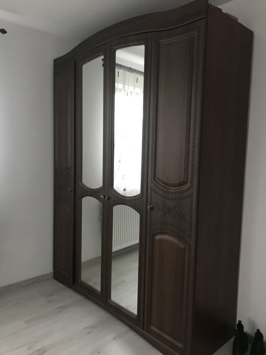 Vand mobila dormitor