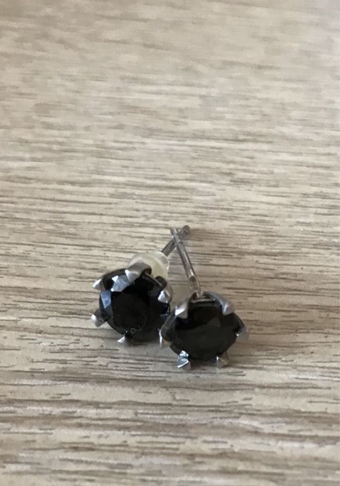 Серебряные гвоздики