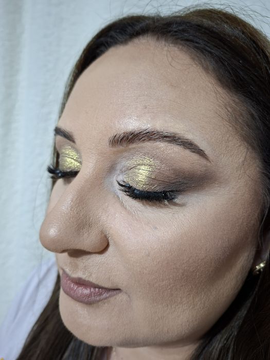 Machiaj natural ,simplu si fresh-70 lei