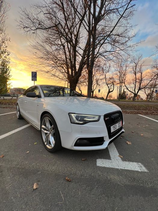 Audi A5 2.0tdi  full S-line  2013