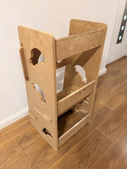 Learning tower utilizat