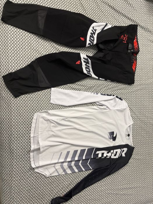 Екипи за моторкрос