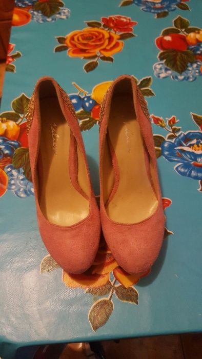 Pantofii de dama