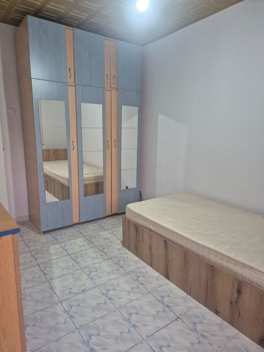 Închiriez apartament 3 camere