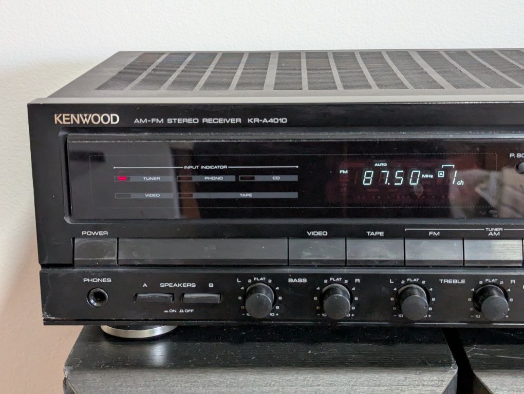 Boxe hi-fi Kenwood LS200G si amplificator Kenwood KR- A4010