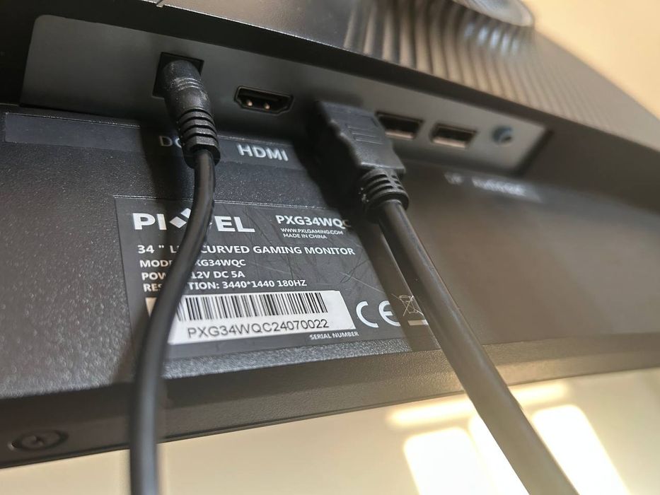 Манитор и кресло