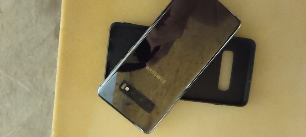 Samsung S 10 + s