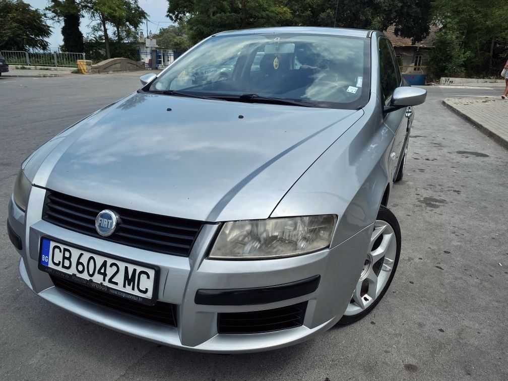 Продава се Fiat Stilo 1. 9 дизел 2005 г.
