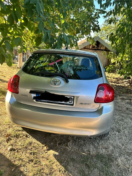 Тойота Аурис 1.4