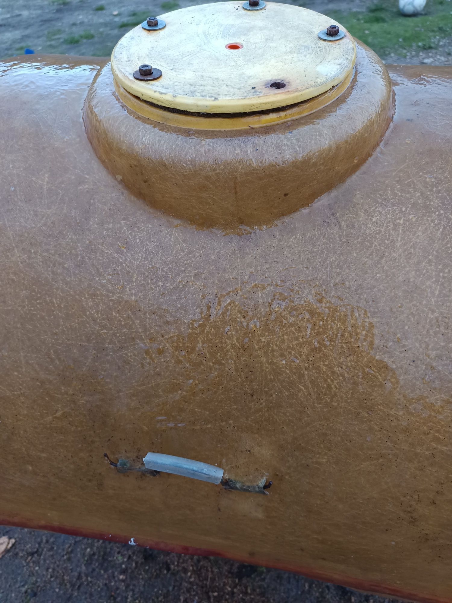Vand butoi de 250 l din fibră de sticlă