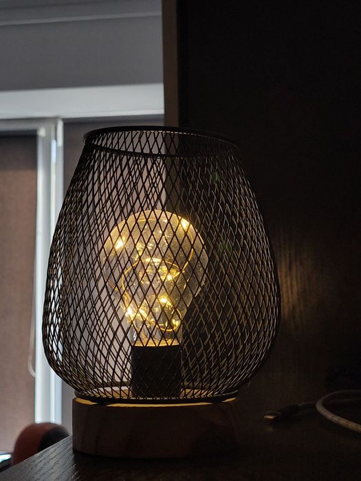 Лампа светильник