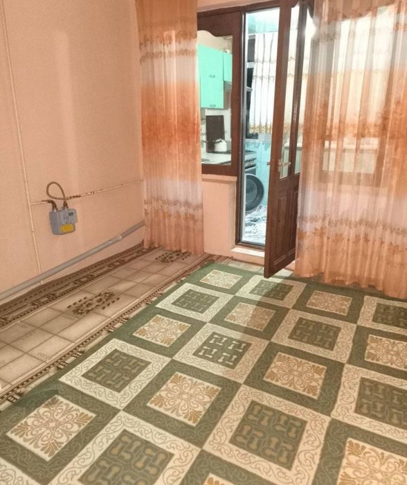 Yunusobod bodomzor metro yonida