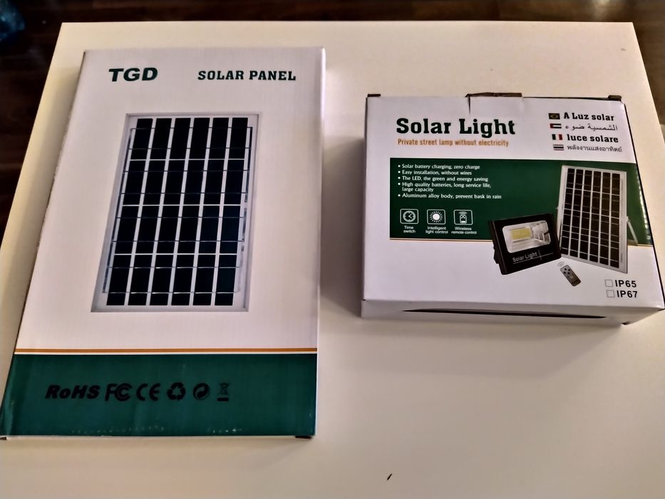 Kit proiector LED 30w cu panou solar exterior pentru casa si gradina