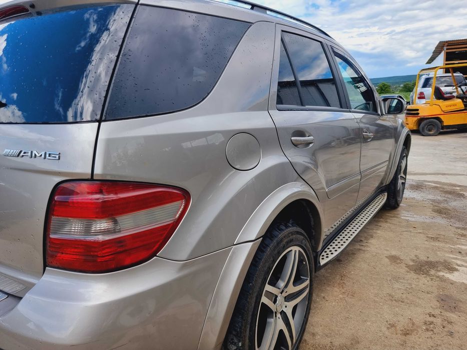 aripa spate stanga dreapta stalp prag lonjeron caroserie Mercedes ML