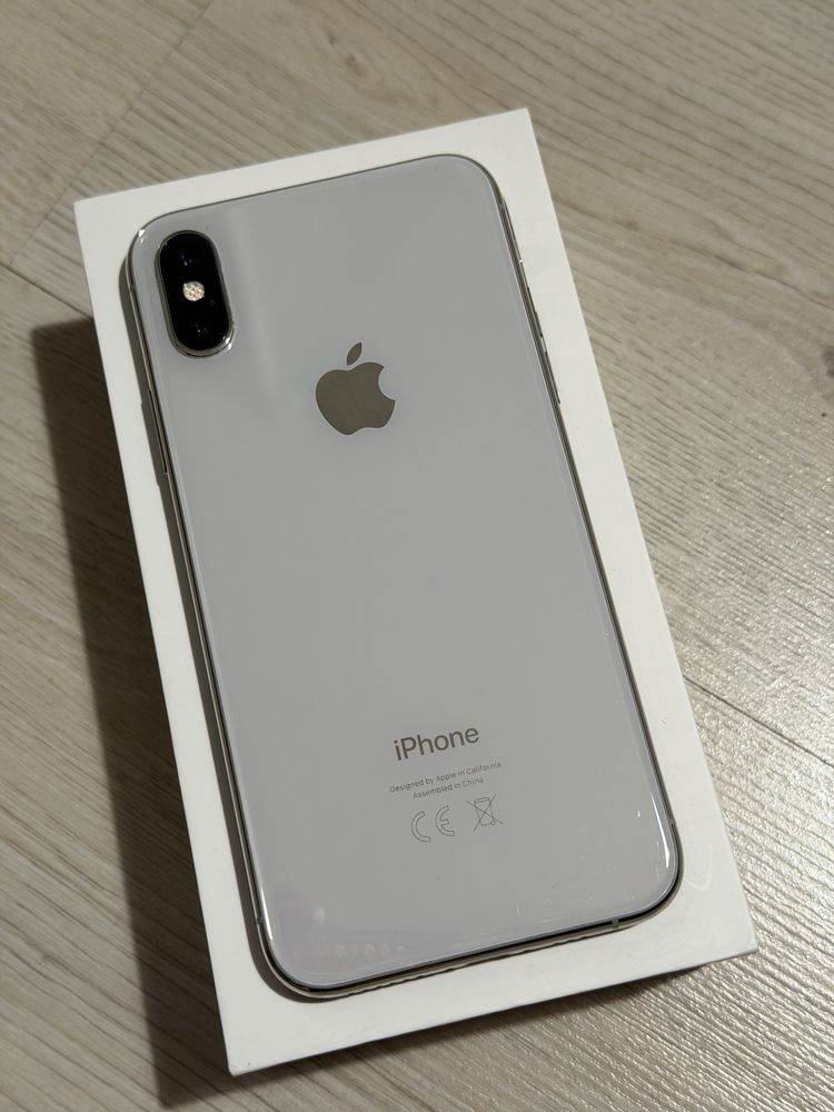 Продавам Apple IPHONE XS/64GB