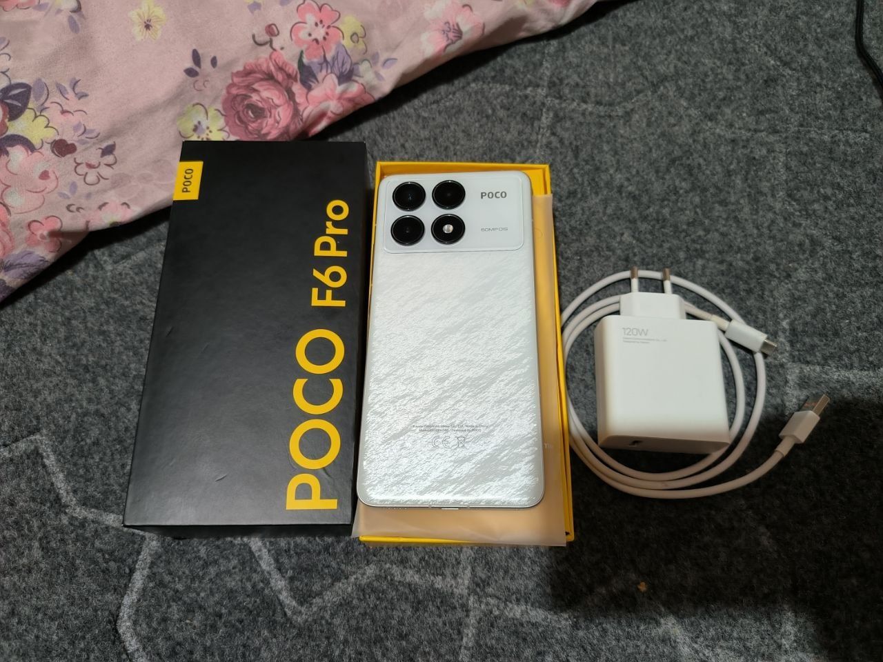POCO F6 pro 12/256 sotiladi holati ideal