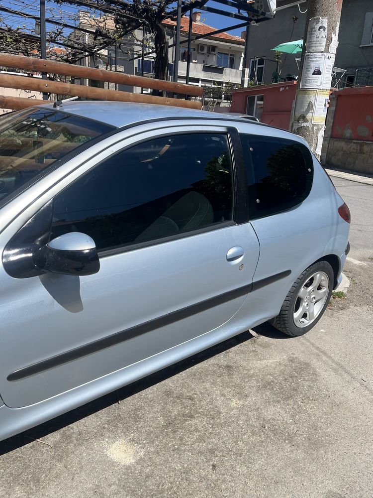 Peugeot 206 s16 2.0 с газ