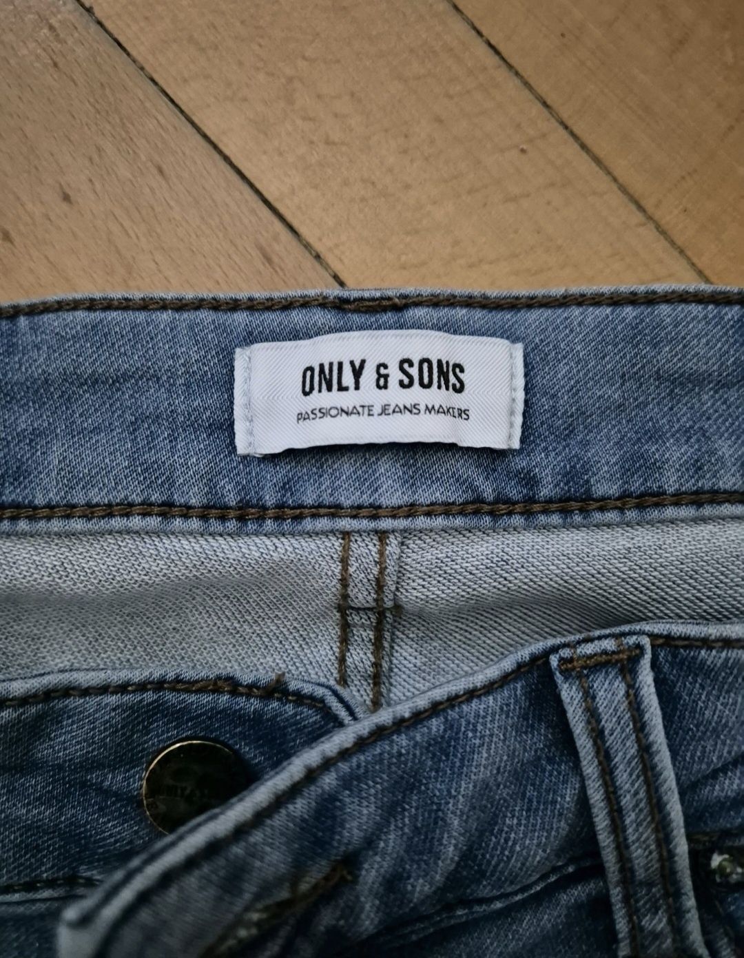 НАМАЛЕНИЕ! Мъжки дънки / къси панталонки Only & Sons / Размер Л