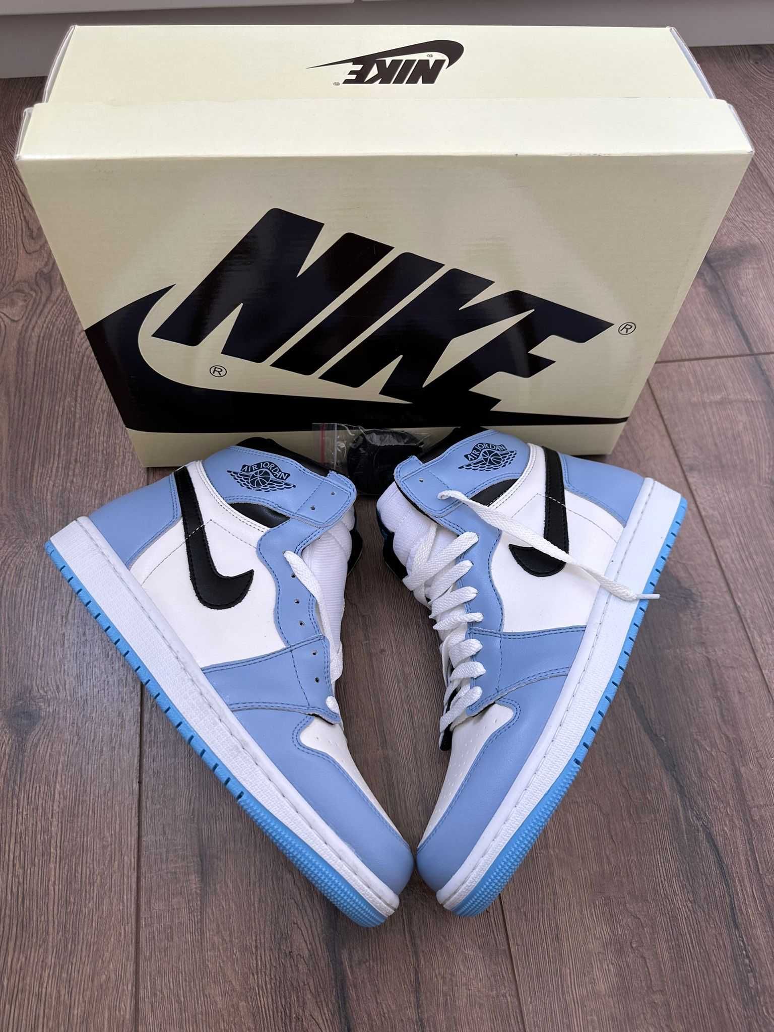 Adidasi Air Jordan 1 High - OG University Blue | Obsidian | Model Nou