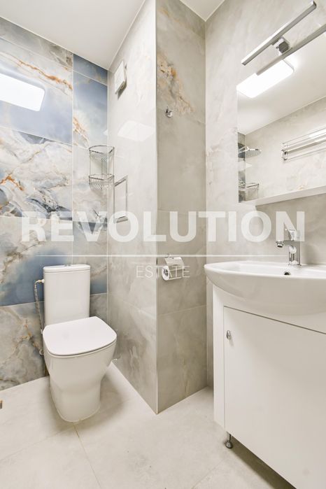 Двустаен апартамент в ж.к. Люлин 10.