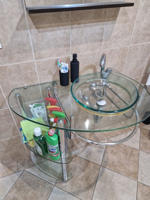 Mobilier baie sticla securizata