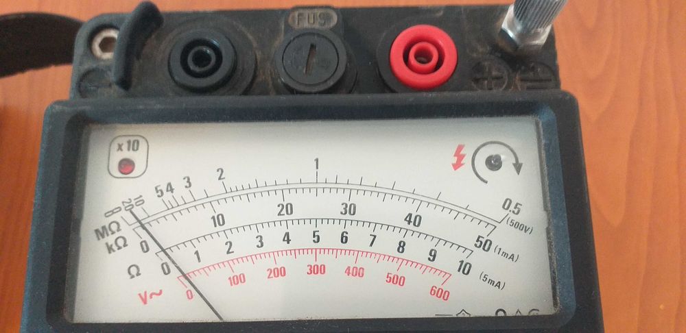 Megohmetru Model Chauvin Arnoux C.A 6501 IMEG 500N-tester aparat masur