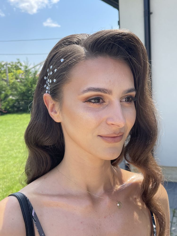 Manichiura si make-up