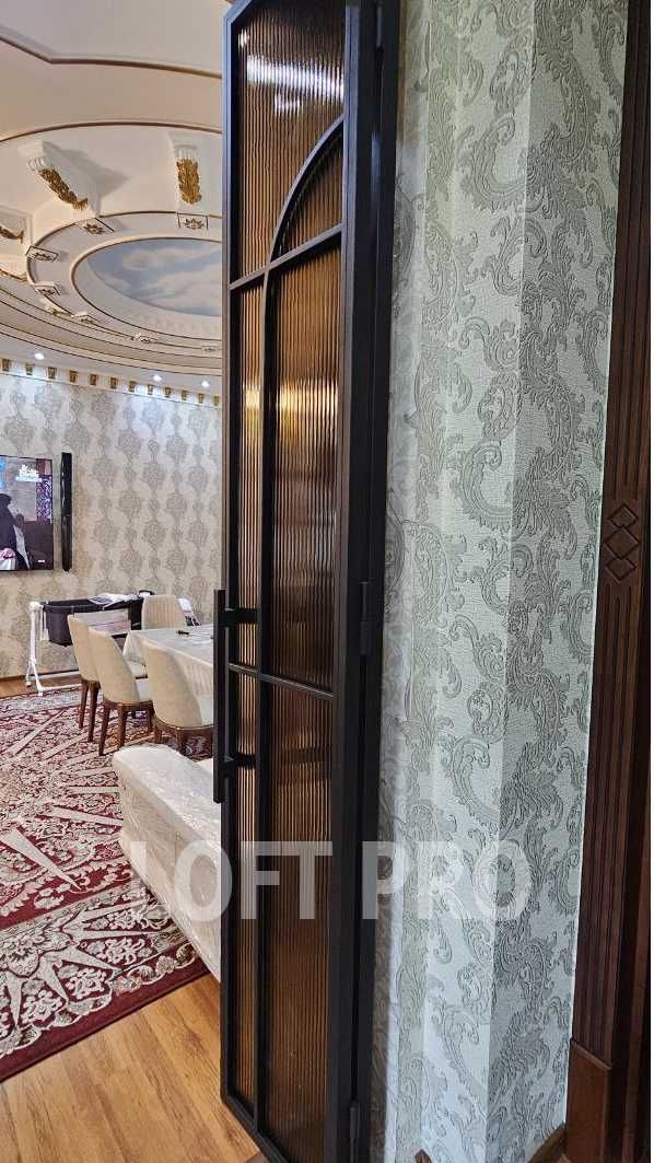 Дверь книжка loft