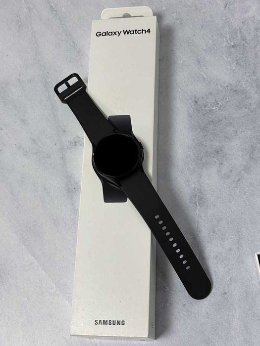 Samsung Galaxy Watch 4 40mm; (Усть-Каменогорск 04) лот: 790787