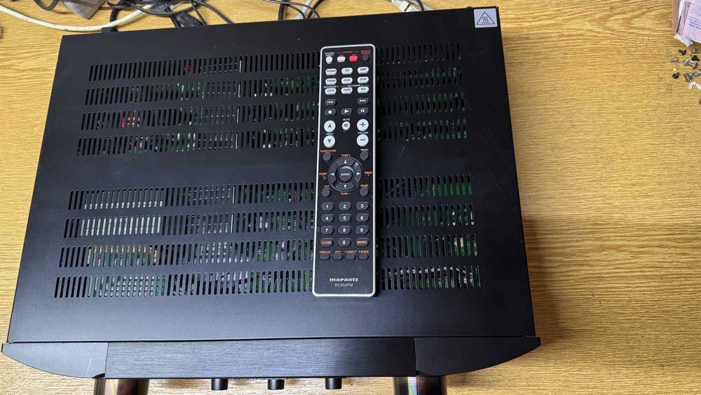Amplificator stereo Marantz PM5005 cu telecomanda