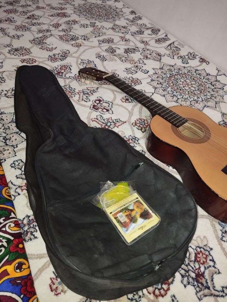 Gitara Hohner srochni pul kk