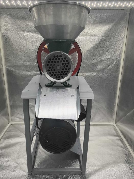 Moara de Tocat Carne Automata cu Motor Electric