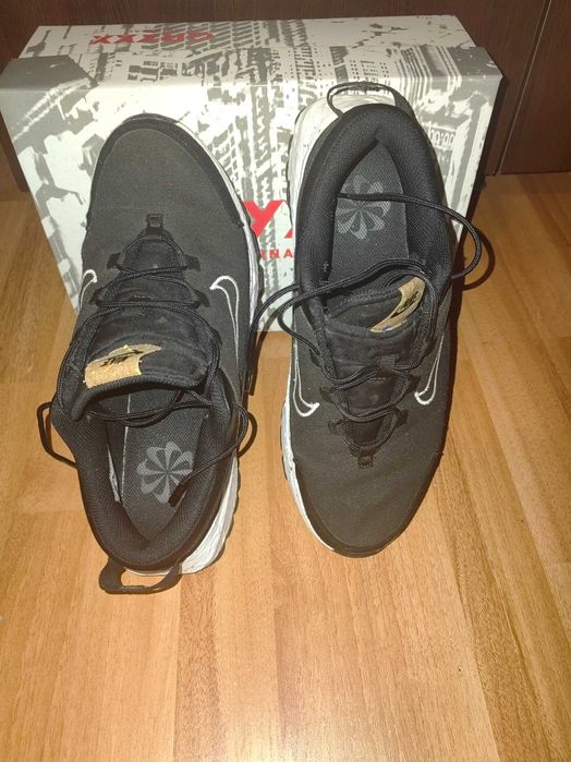 Adidasi Nike barbati