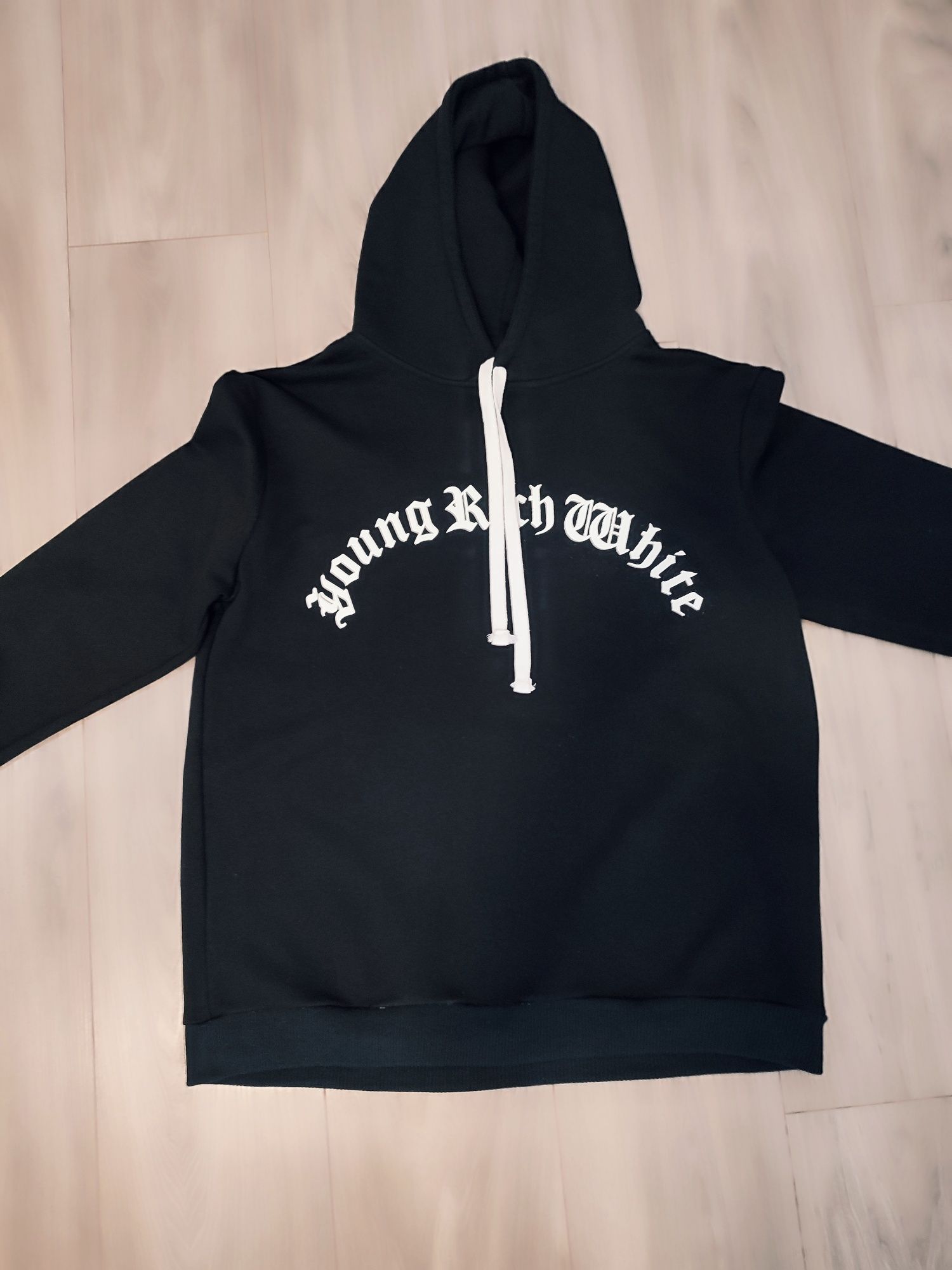 Hanorac Young Rich White