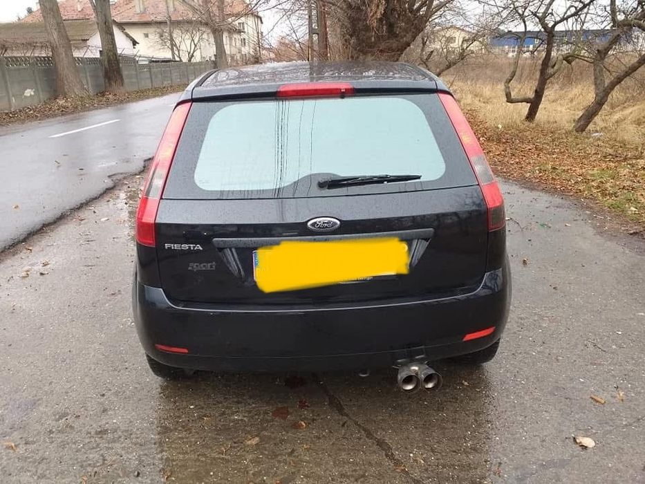Mașina Ford Fiesta