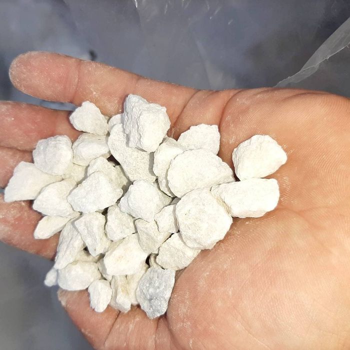 Piatră Albă Decorativă,Spartură de Marmură pentru Amenajări Grădini