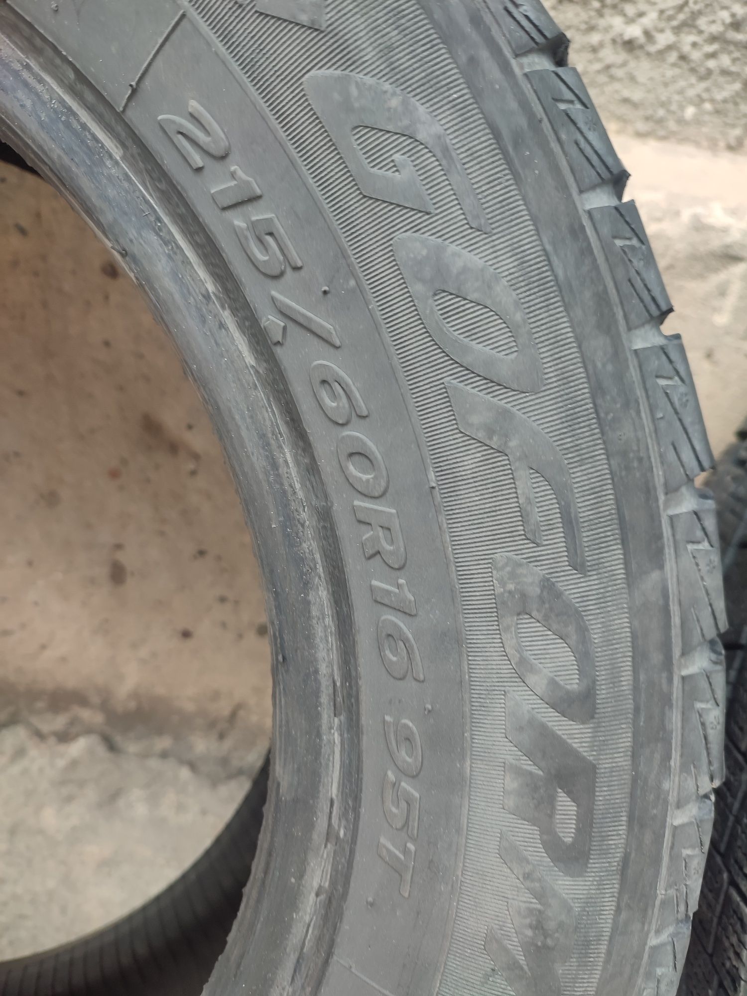 Продам шины 215х60х16
