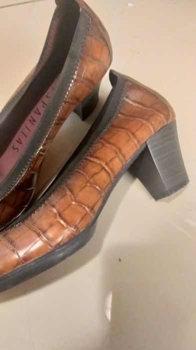 Обувки Hispanitas