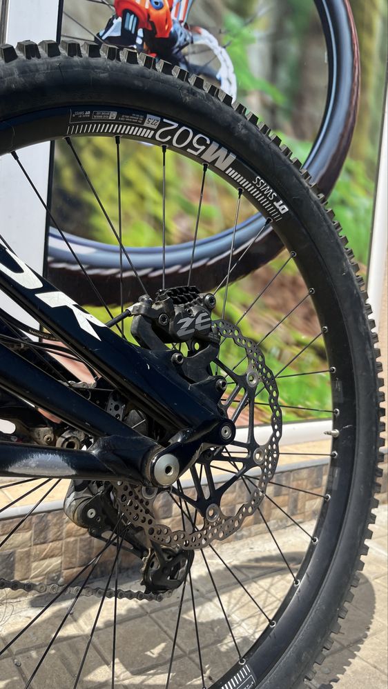 Specialized Demo 8/AL/M/DH