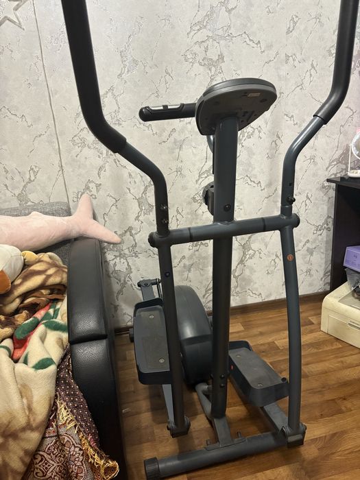 Продам лыжный тренажер