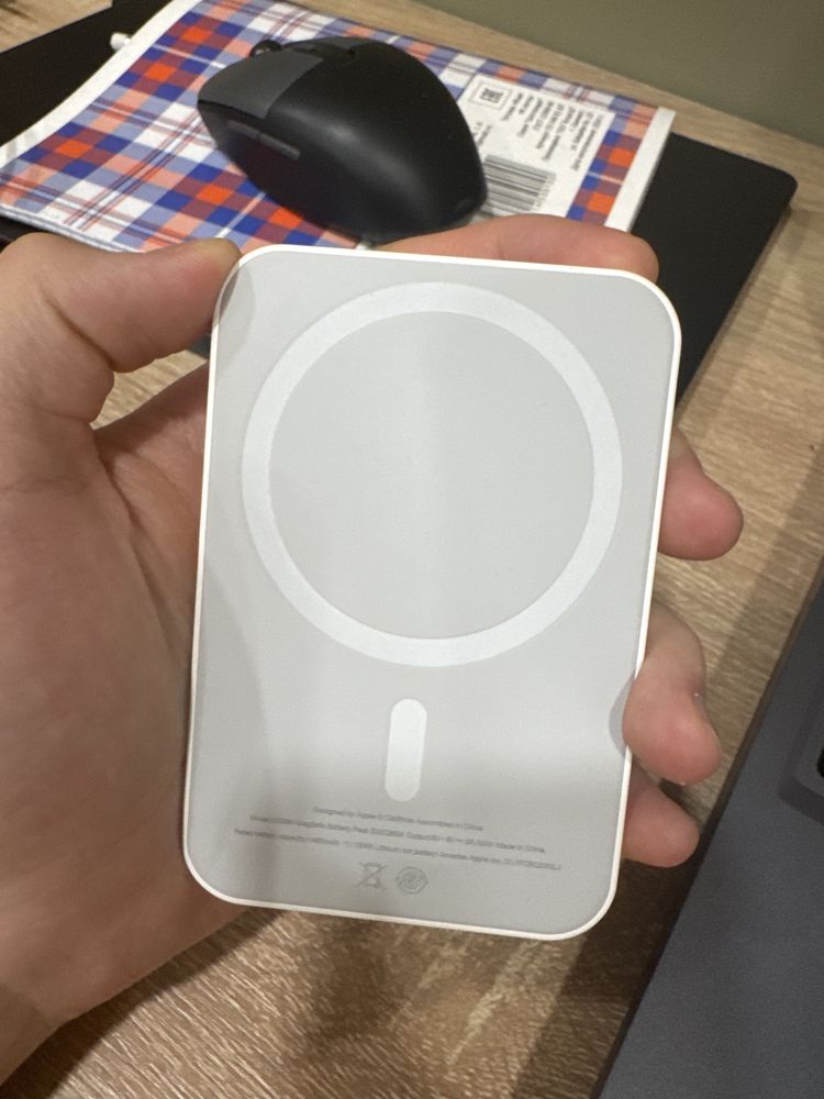 Внешний аккумулятор Apple Magsafe Battery Pack