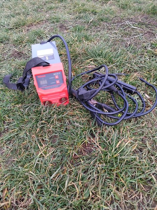 Vând aparat de sudura în stare excelenta.. utilitat 2 luni