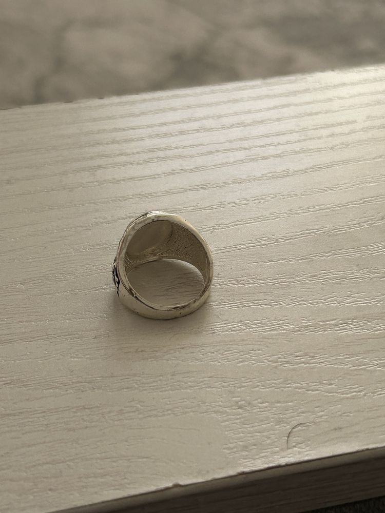 Перстень из серебра оригинальное